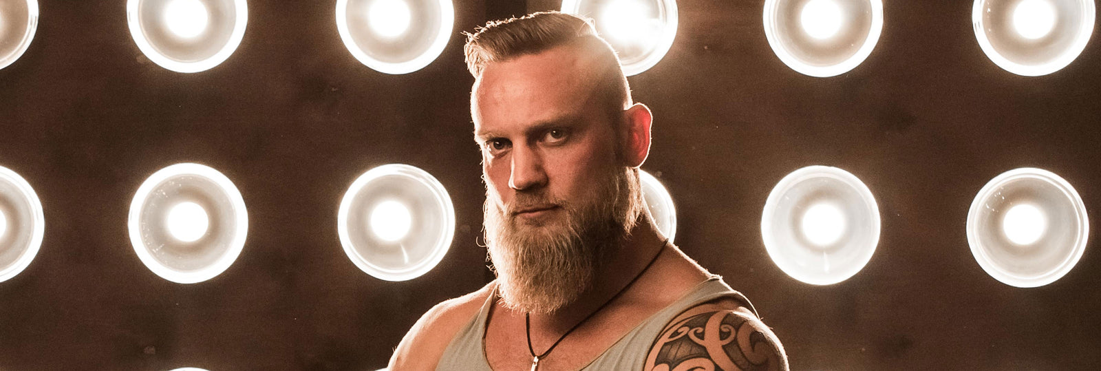 5 Extraordinary Benefits of Beard Friendly Masks For Bearded Guys
