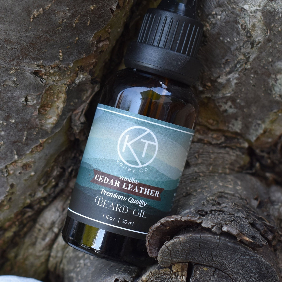 cedar-vanilla-leather-beard-oil