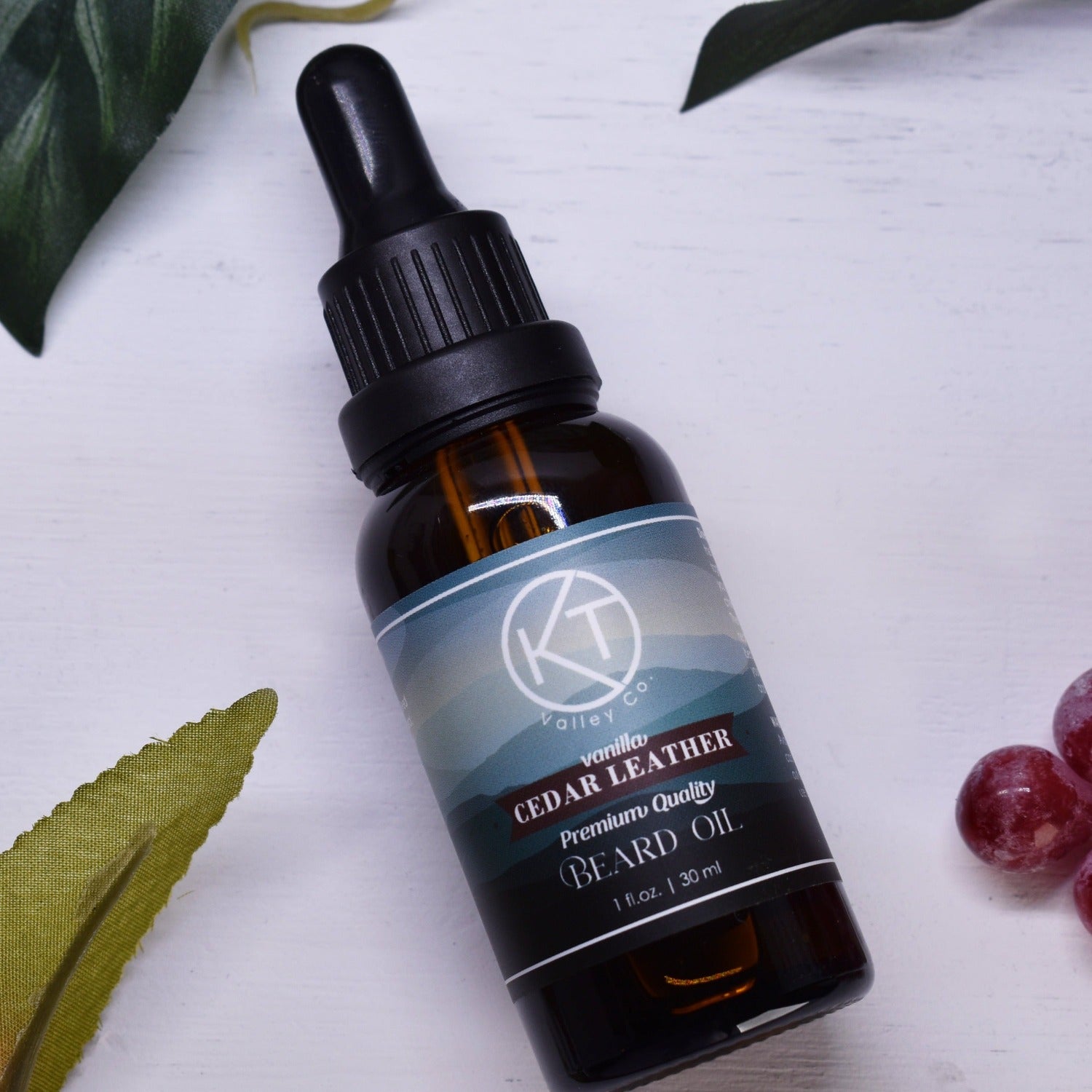 cedar-vanilla-leather-beard-oil